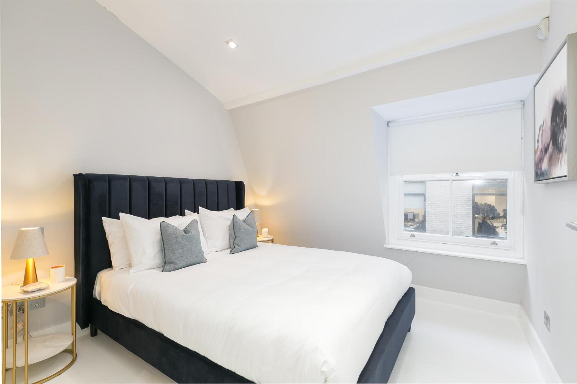 Urban Chic - Chiltern And Baker *